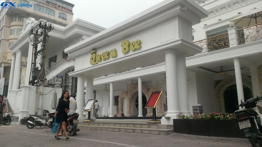 cong-trinh-den-led-cho-chuoi-nha-hang-queen-bee